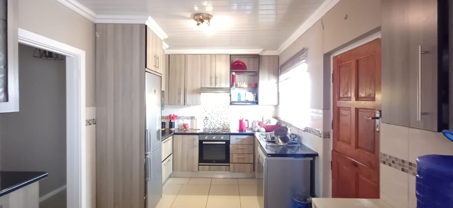 4 Bedroom Property for Sale in Amalinda North Eastern Cape